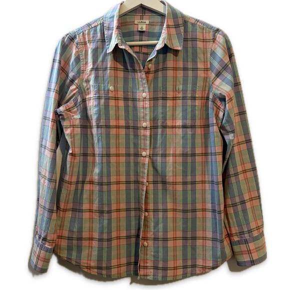 L.L. Bean Blue and Pink Casual Button Down Shirt - Picture 1 of 8